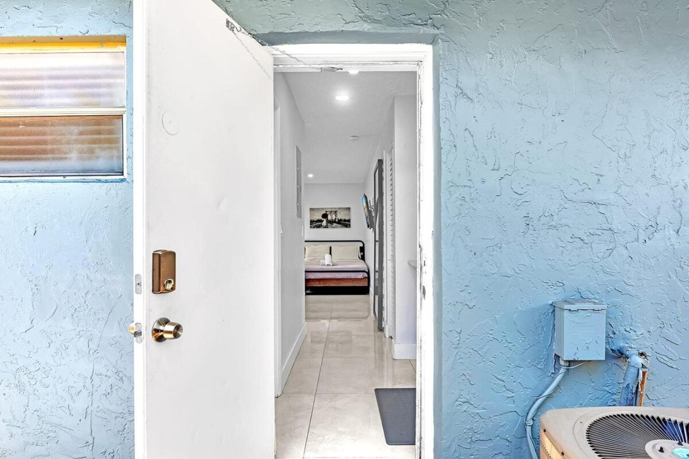 New 2 Bed Studio Close To Beach & Casino Ha04 好莱坞 外观 照片
